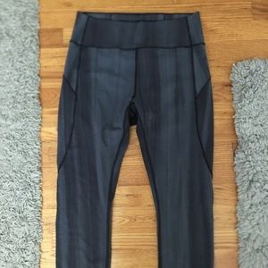 LULULEMON “In Movement” Everlux Leggings